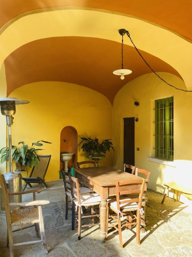 Apartment Portico I Castelveccana Exterior photo