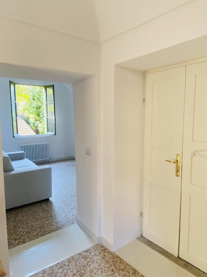 Apartment Portico I Castelveccana Exterior photo